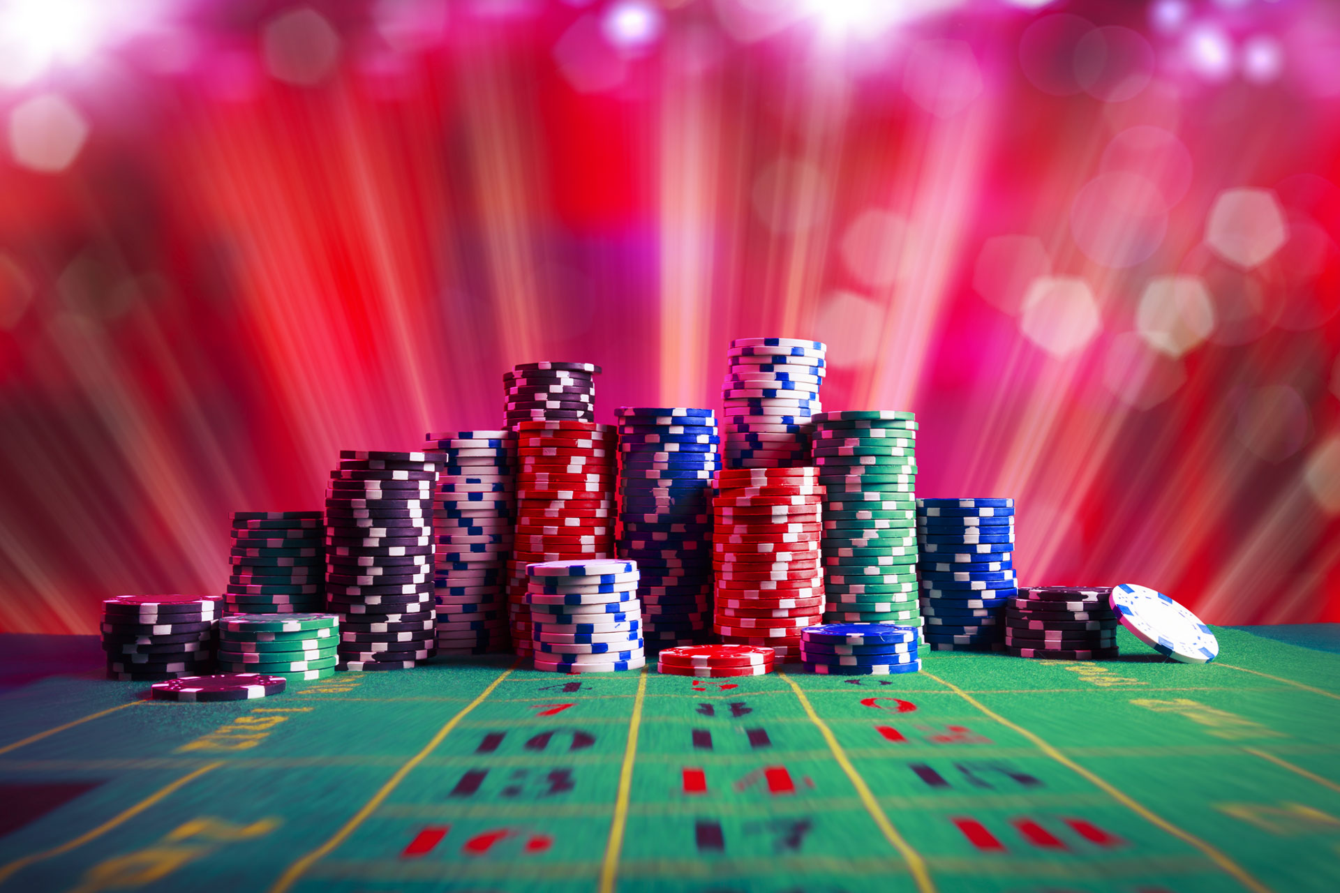 Poker Stratejileri: Kazanma İpuçları ve Avanсалavetler